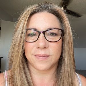 Meet your Posher, Robyn